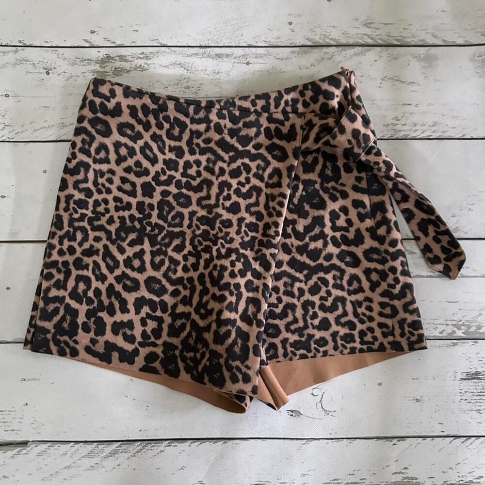 Zara leopard print shorts size